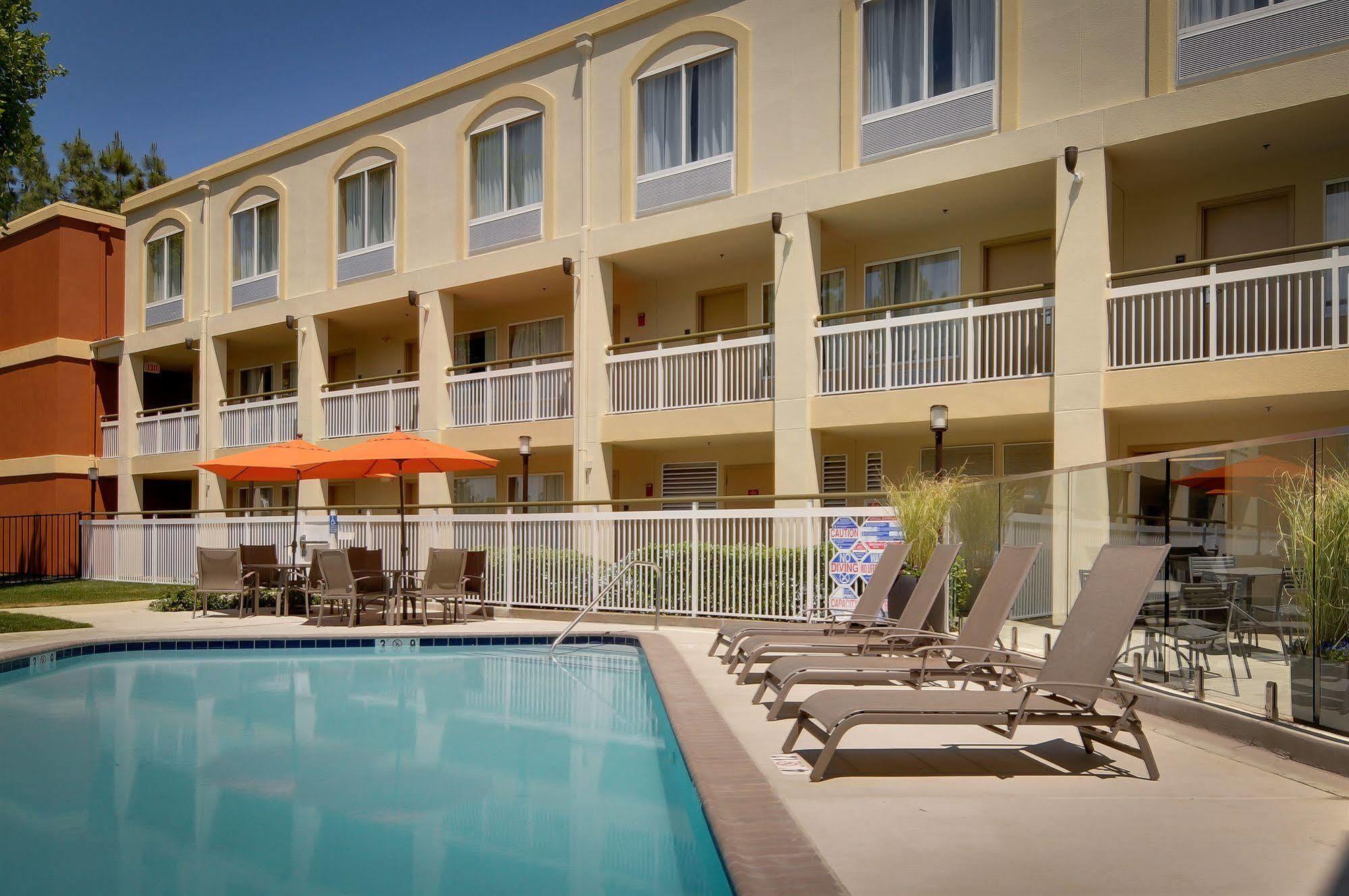 Best Western Plus Rancho Cordova Inn Exteriör bild